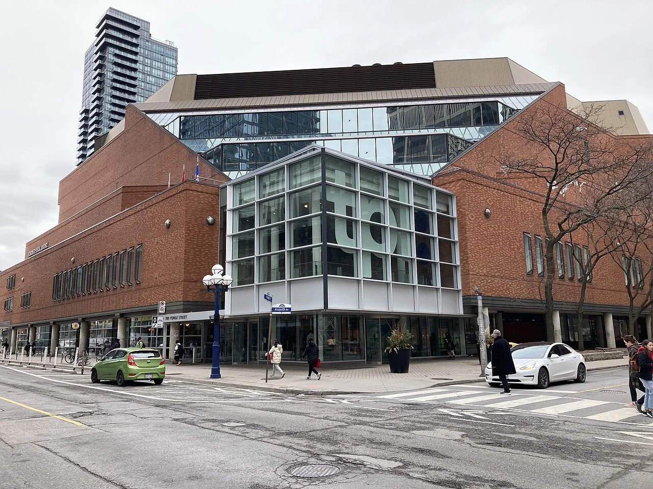 The glass entrance and brick exterior of Toronto Reference Library.