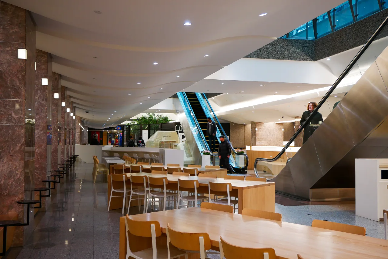 Seating, corridors and escalators in the PATH at Brookfield Place.
