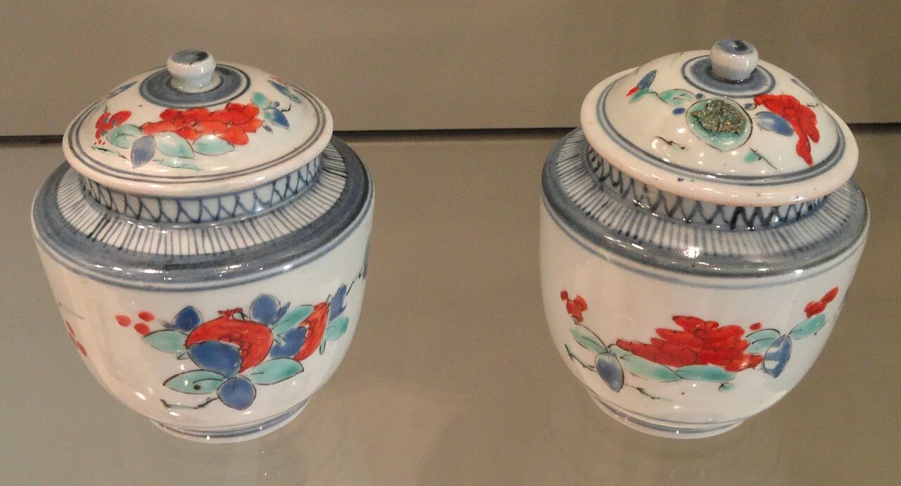 Pair of decorated Arita porcelain jars photographed at the Gardiner Museum.