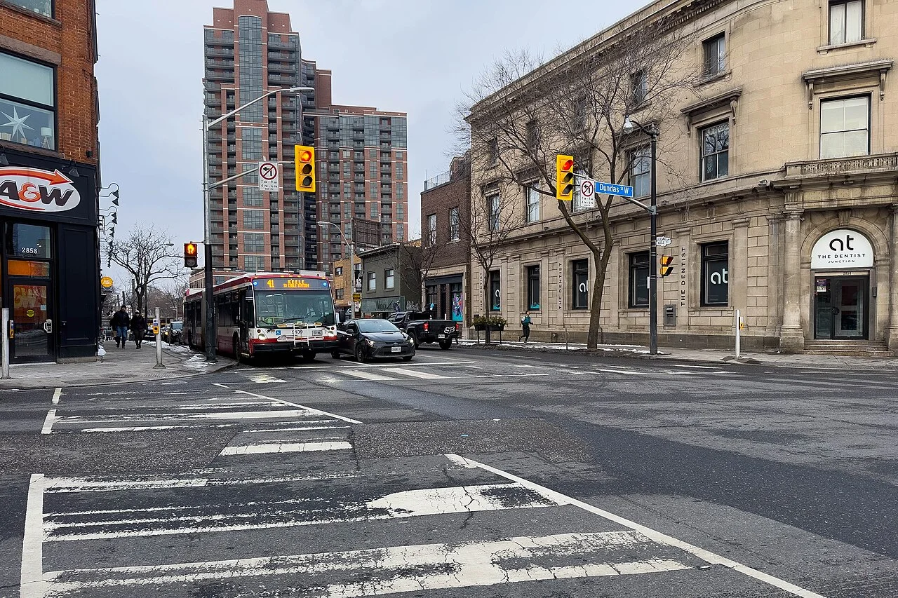 Street crossing and bus at Dundas and Keele in the Junction