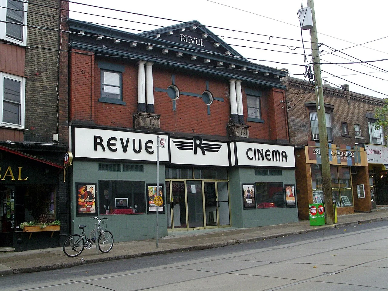 Revue Cinema exterior on Roncesvalles Avenue in 2007
