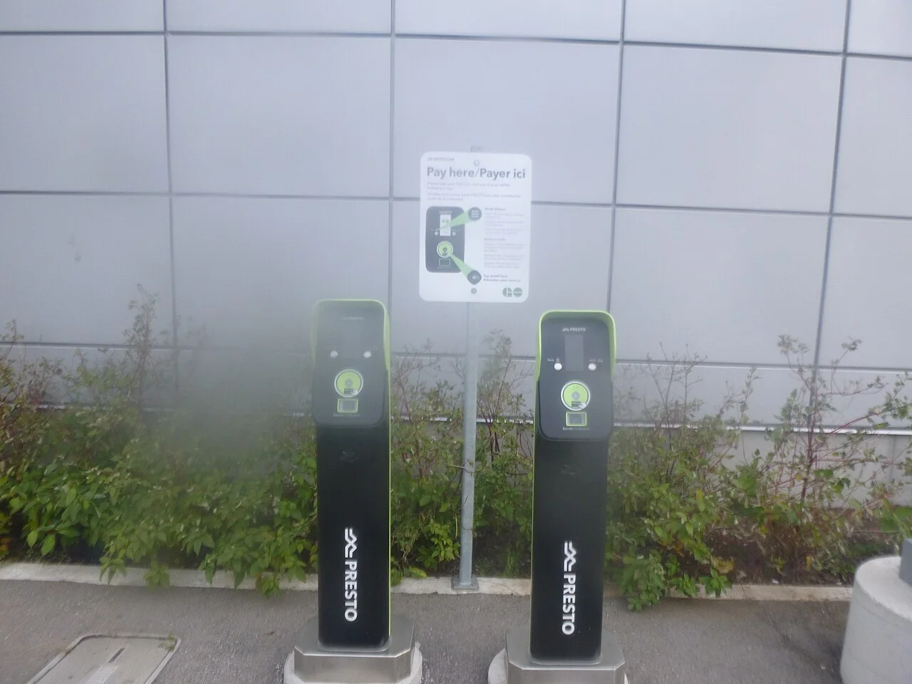 Two PRESTO readers on a GO station platform.