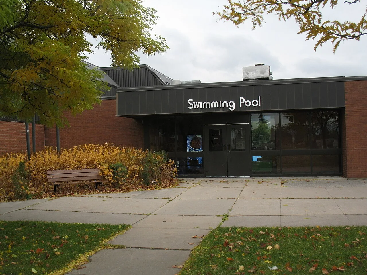 Entrance to Pleasant View Community Centre.