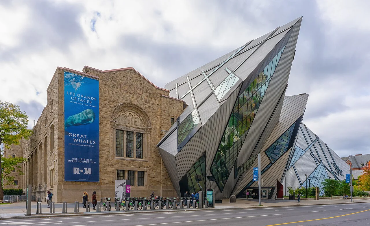 The Royal Ontario Museum exterior in autumn.